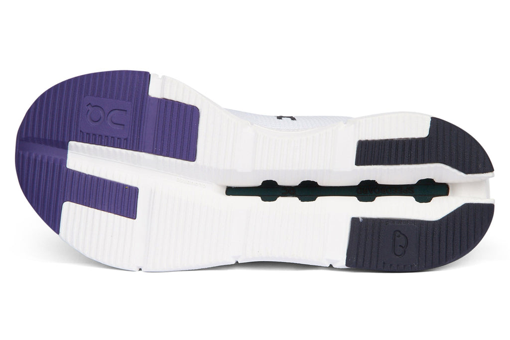 On Cloudnova - White/Violet