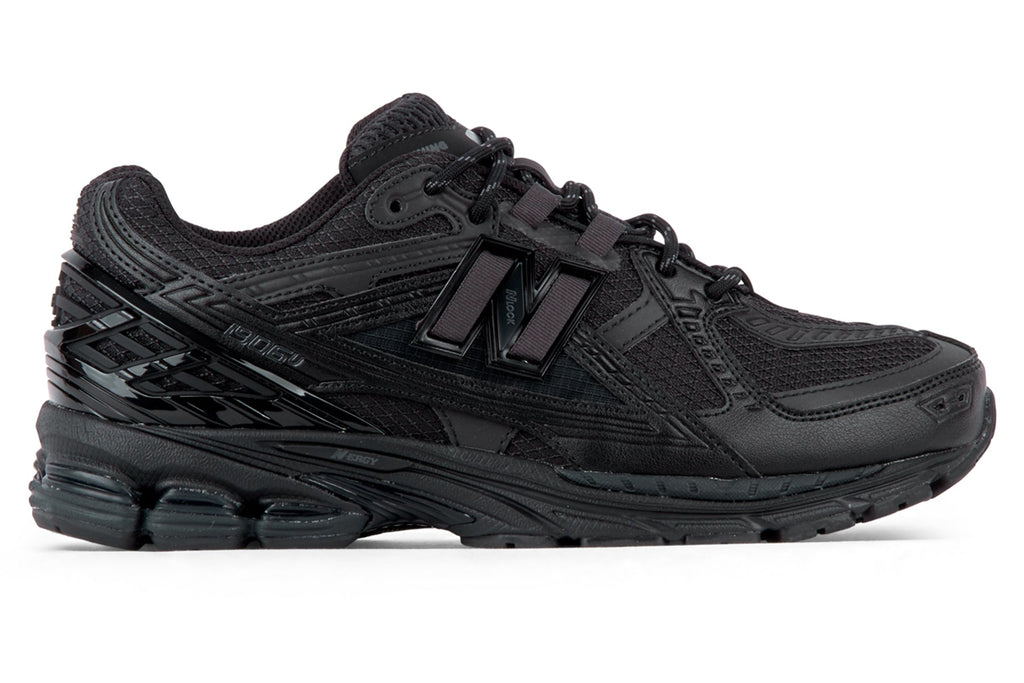 New Balance M1906NJ - Black/Black
