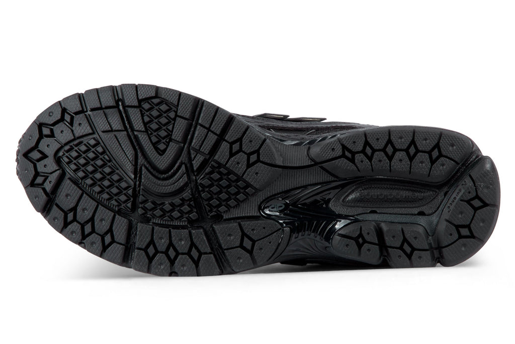 New Balance M1906NJ - Black/Black