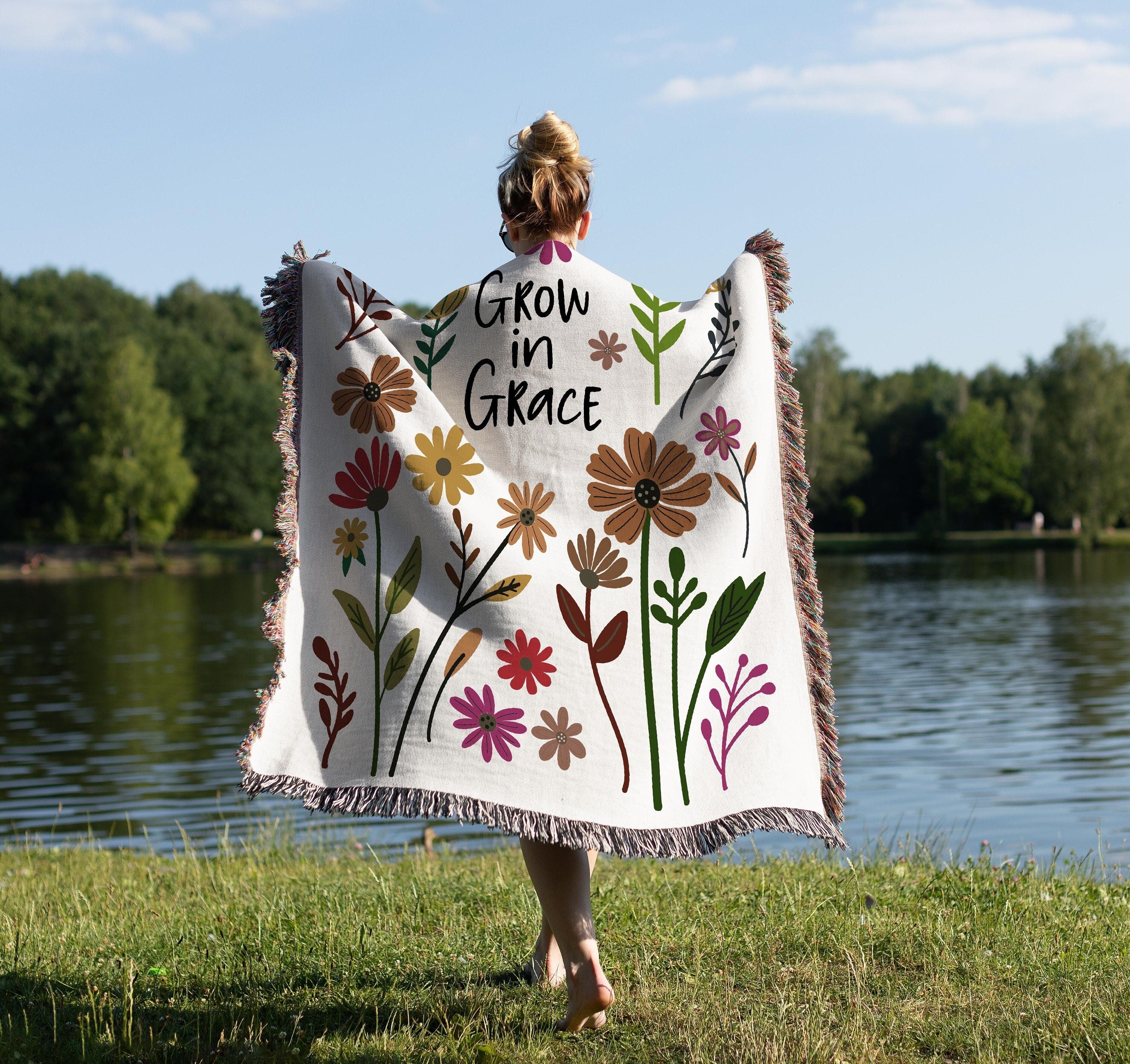 FLORAL Throw Blanket Wall Art Woven Tapestry, Grow in Grace Inspirational Quote, Christian Gift  Mom, Daughter, Sister, Niece Housewarming