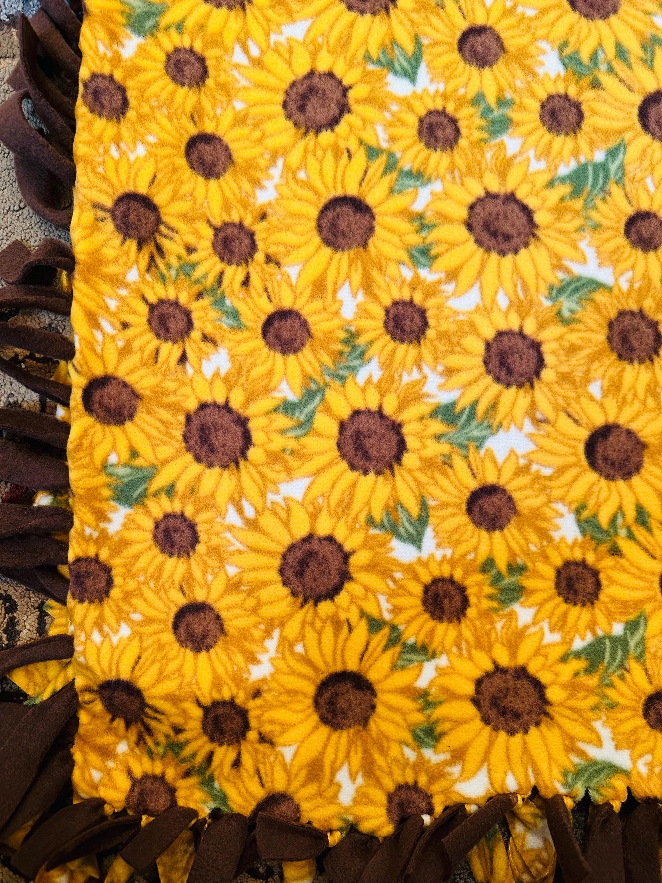 Handmade Sunflower Fleece Blanket: Cozy No Sew Comfort Throw