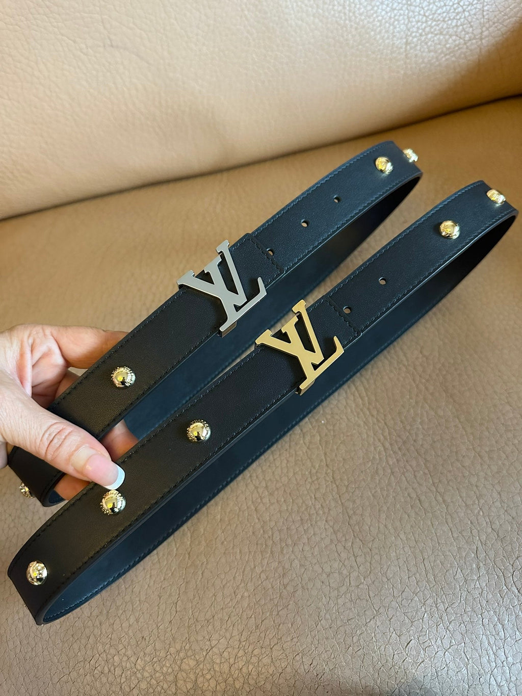 LV Initiales Studs 30mm Reversible Belt Gold Buckle Black Leather