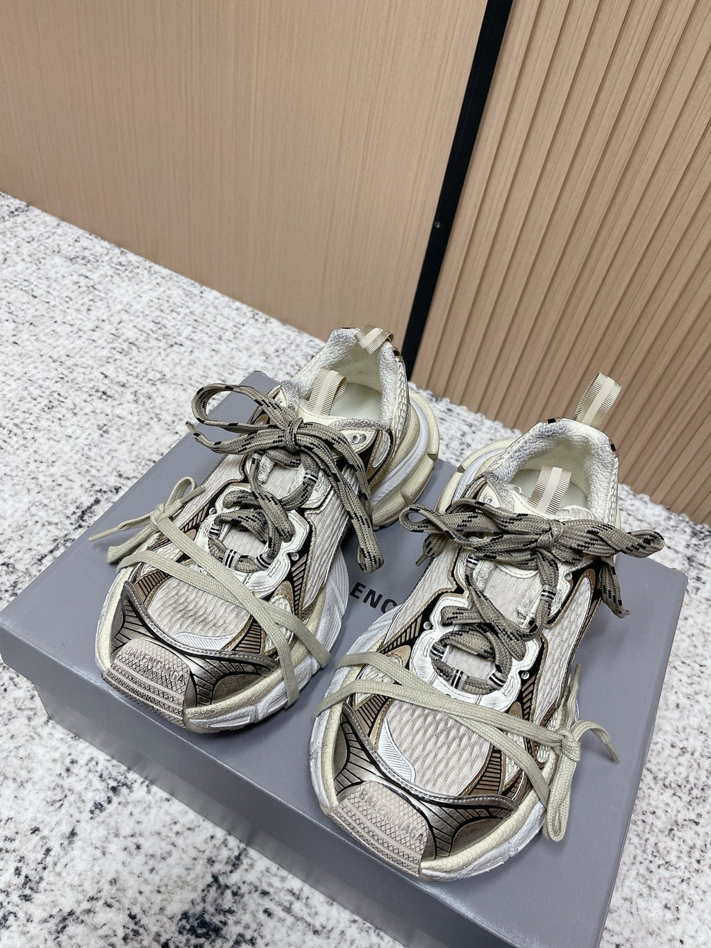 Balenciaga Sneaker Mesh Lace-up Cream Gray Fabric 534182