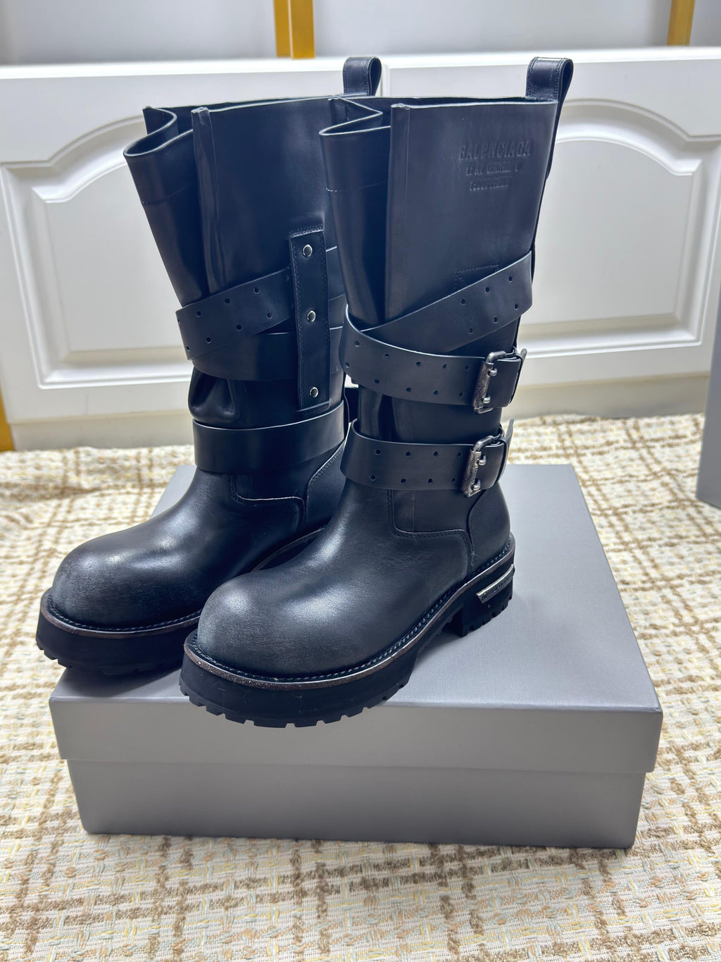 Balenciaga 25s Venom high boots black cowhide 467453