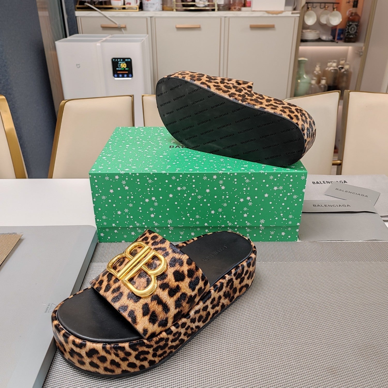 RISE SANDAL THICK-SOLED IN BROWN LEOPARD PRINT CALFSKIN